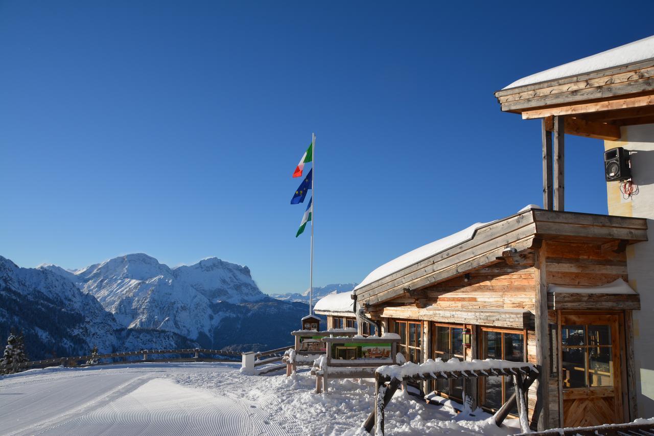 Hotel Rifugio Graziani Hütte San Vigilio Di Marebbe Exterior foto