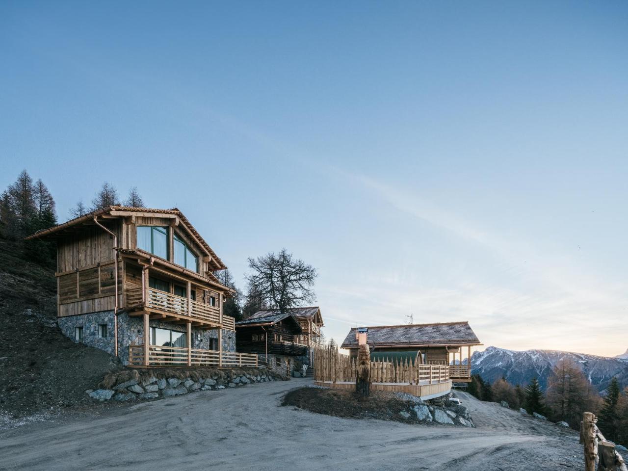 Hotel Rifugio Graziani Hütte San Vigilio Di Marebbe Exterior foto