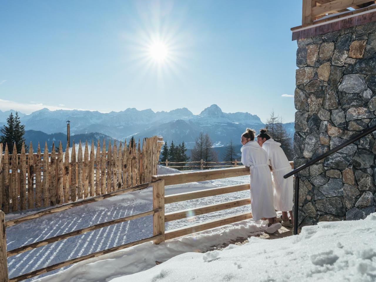 Hotel Rifugio Graziani Hütte San Vigilio Di Marebbe Exterior foto